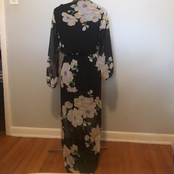 Maxi long sleeve floral dress - Picture 4 of 4